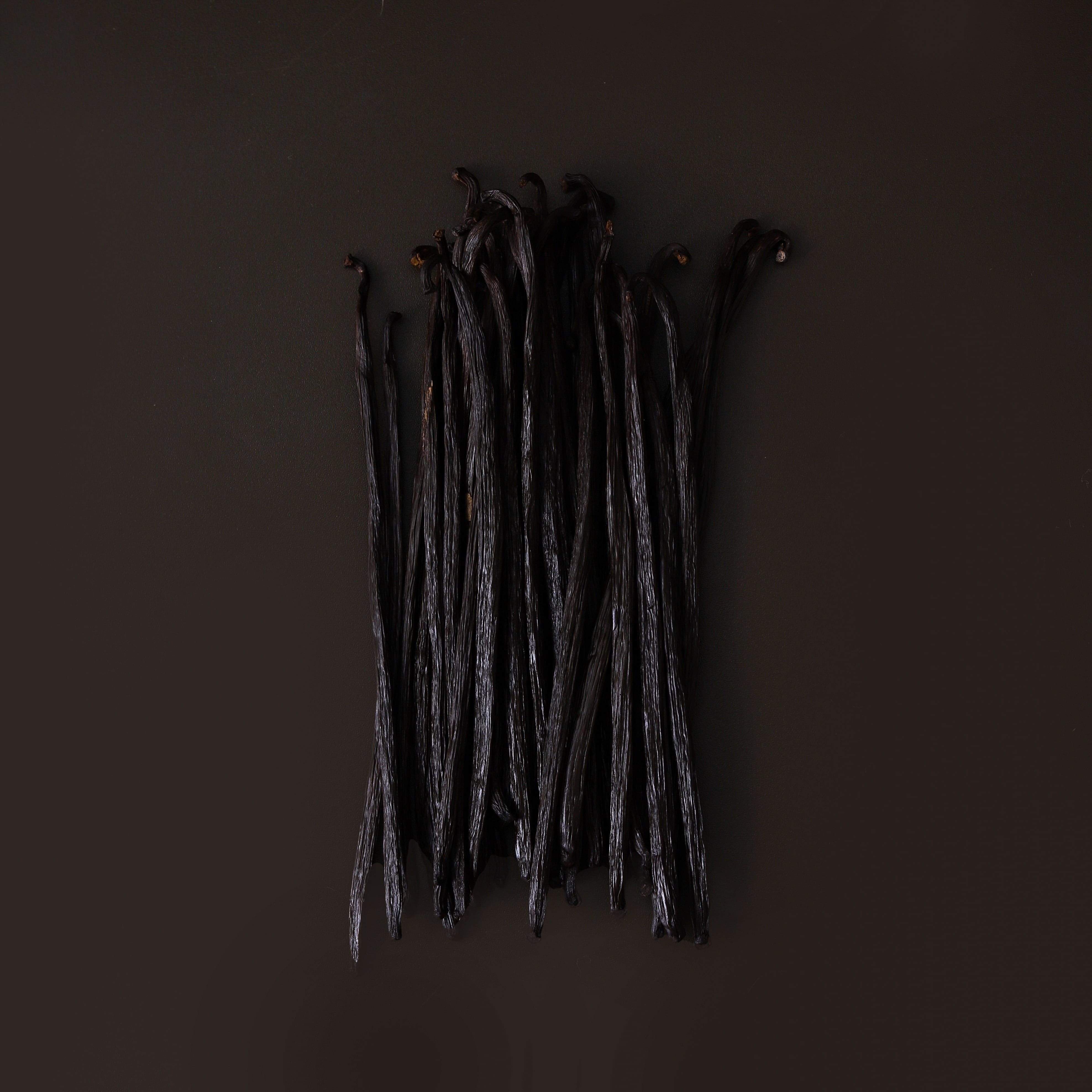 Papua New Guinea Grade A Tahitians Vanilla Beans - Whole Grade A Tahitensis Premium Vanilla Pods for Extract and Baking